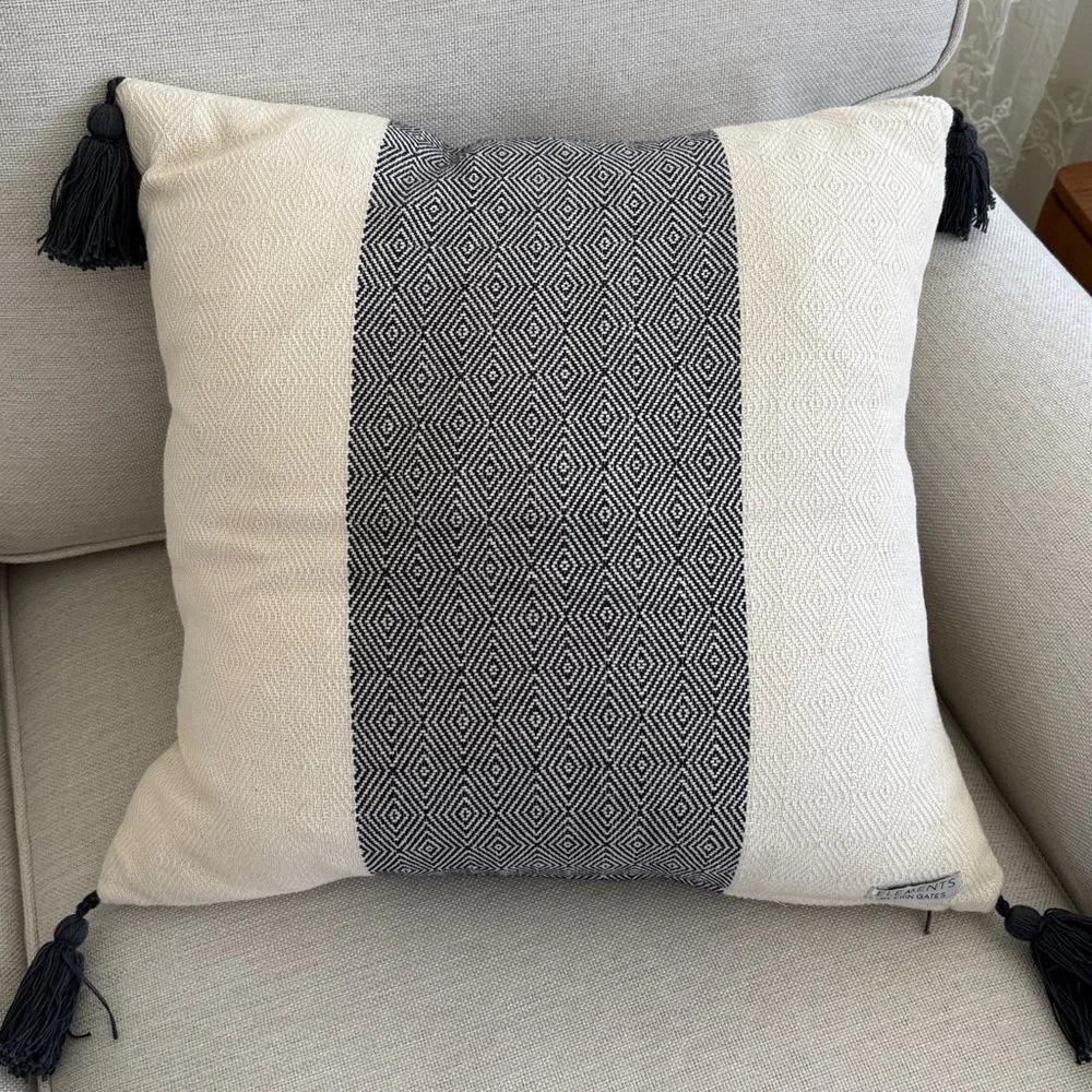 Elements by Erin Gates Navy & Cream Woven Throw Pillows with Tassels - Set of 2